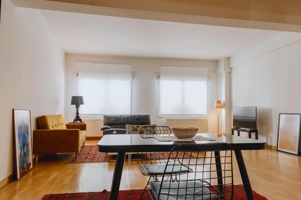 Cosy & Spacious Central Apartment Komotini Bagian luar foto