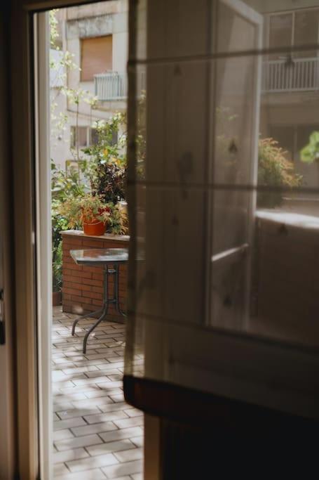 Cosy & Spacious Central Apartment Komotini Bagian luar foto