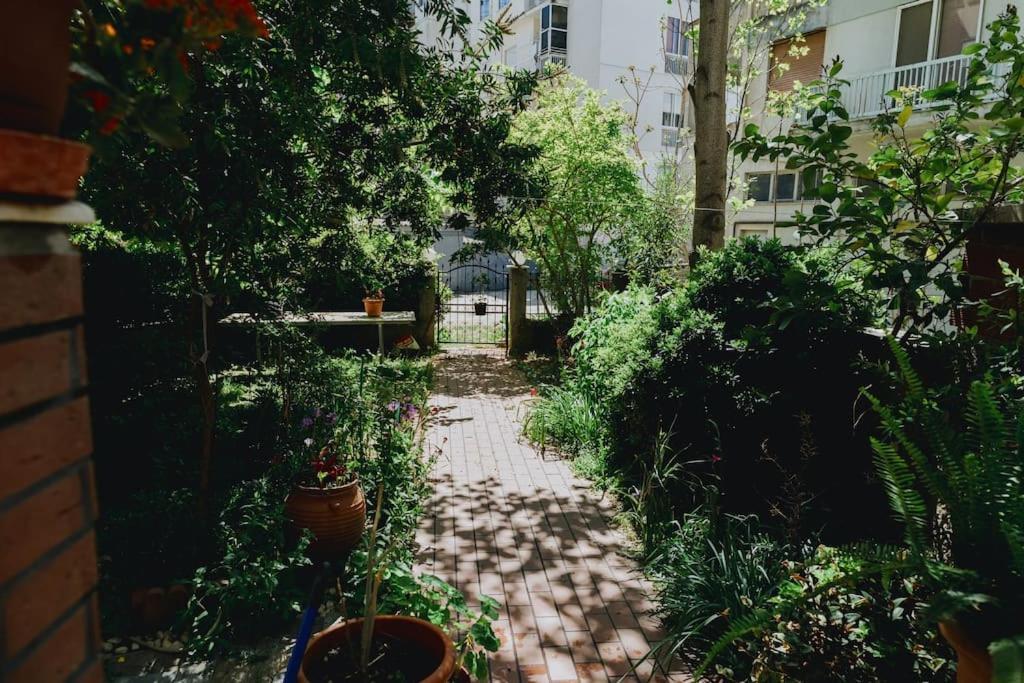Cosy & Spacious Central Apartment Komotini Bagian luar foto